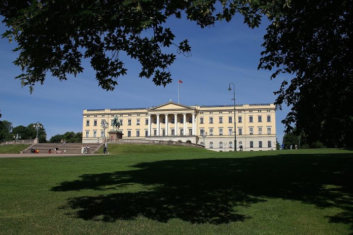 Det kongelige slott. Foto: Harald Meyer-Kirk /Pixabay