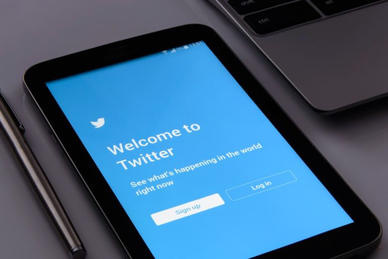 Politiet vurderer Twitter-fremtiden: – Vi er usikre på Twitters vei videre