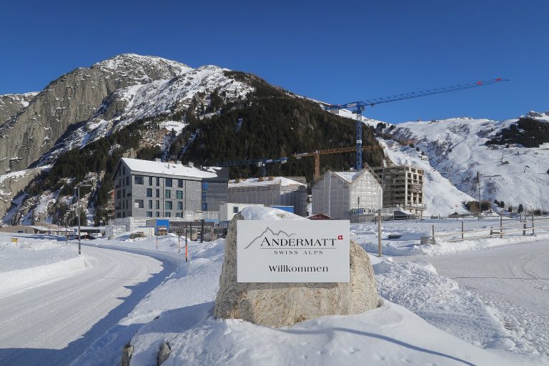 Sveits-milliardæren Kjartan Aas savner ikke Norge: – Jobber et kvarter om dagen