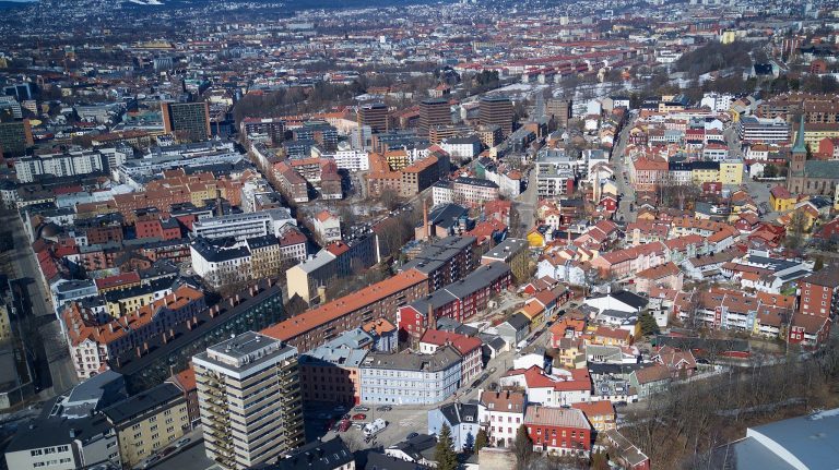 Mann i 20-årene funnet skutt i leilighet i Oslo