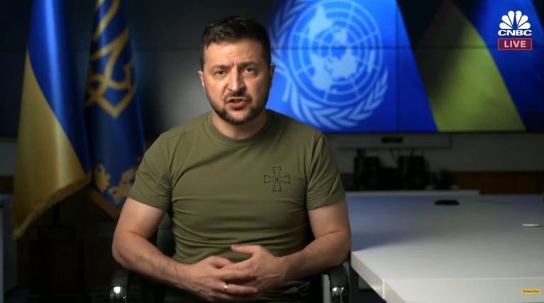 Zelenskyj taler i FN: – Vi krever en rettferdig straff