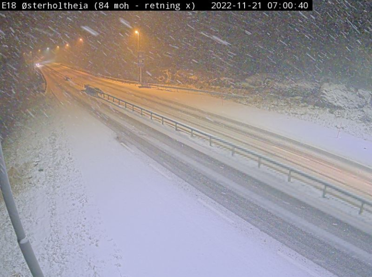 Varsler 30 cm snø på Østlandet: – Veldig mange trafikkulykker