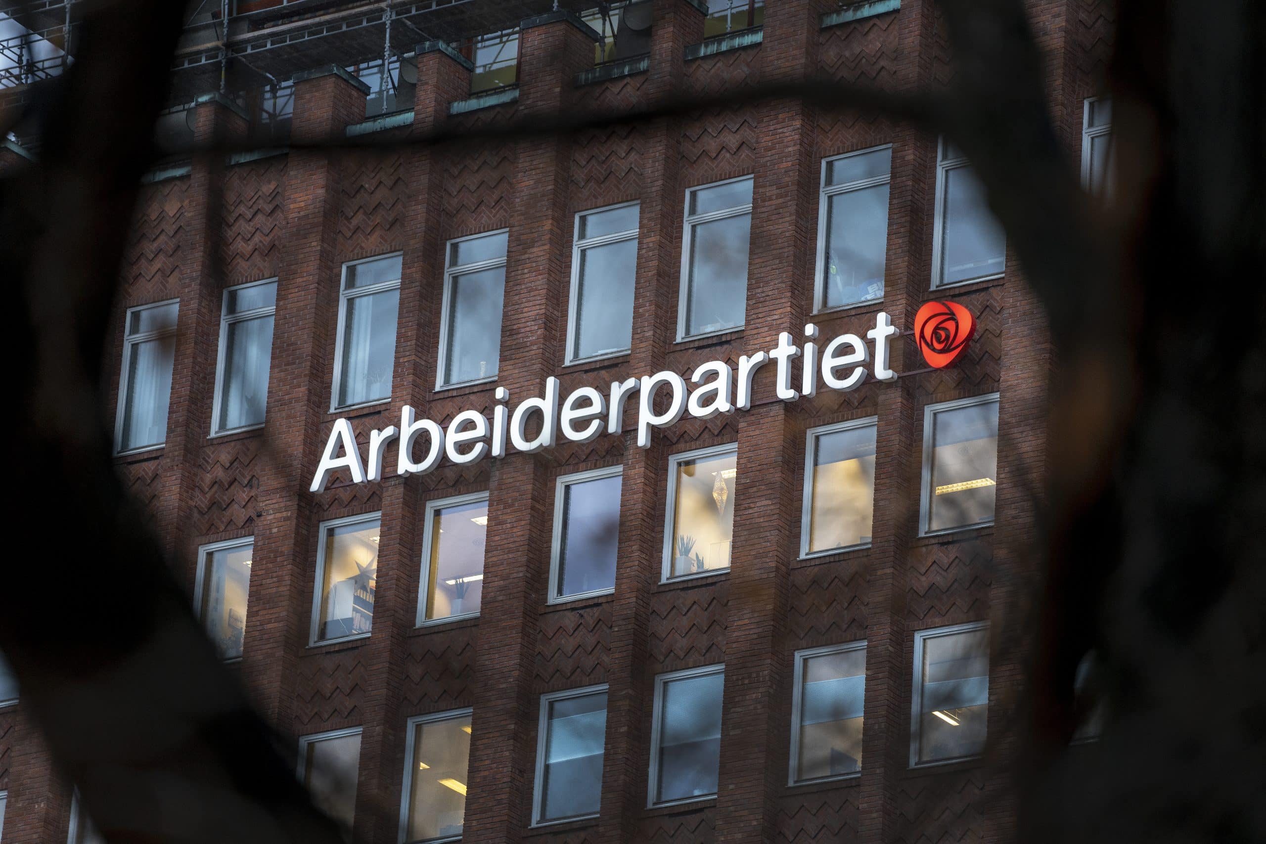 Får man delta i valget ved å lyve – men ikke ved å være ærlig?