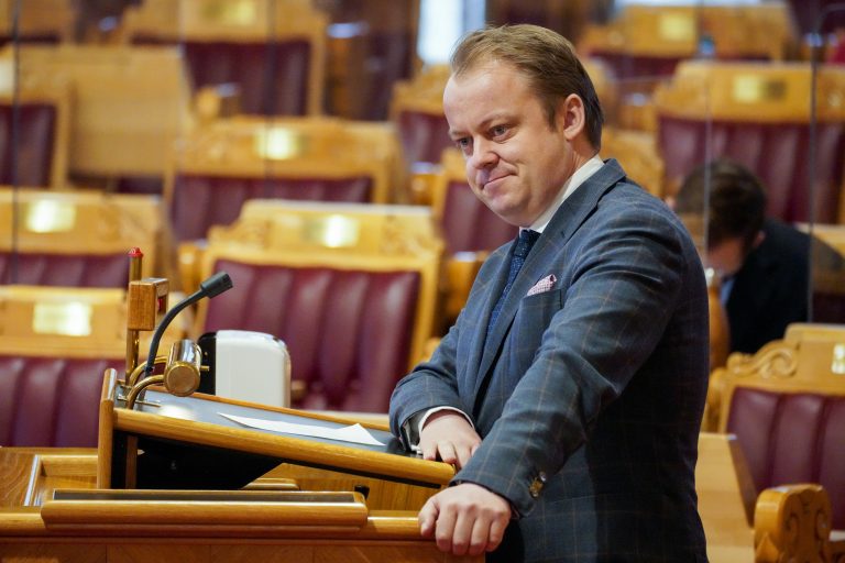 Wiborg vil ha offentlig innvandringsregnskap: – Kan ikke være redde for fakta
