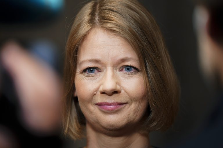 Norges Bank kutter renten –Stoltenberg jubler for bedre råd til folk flest
