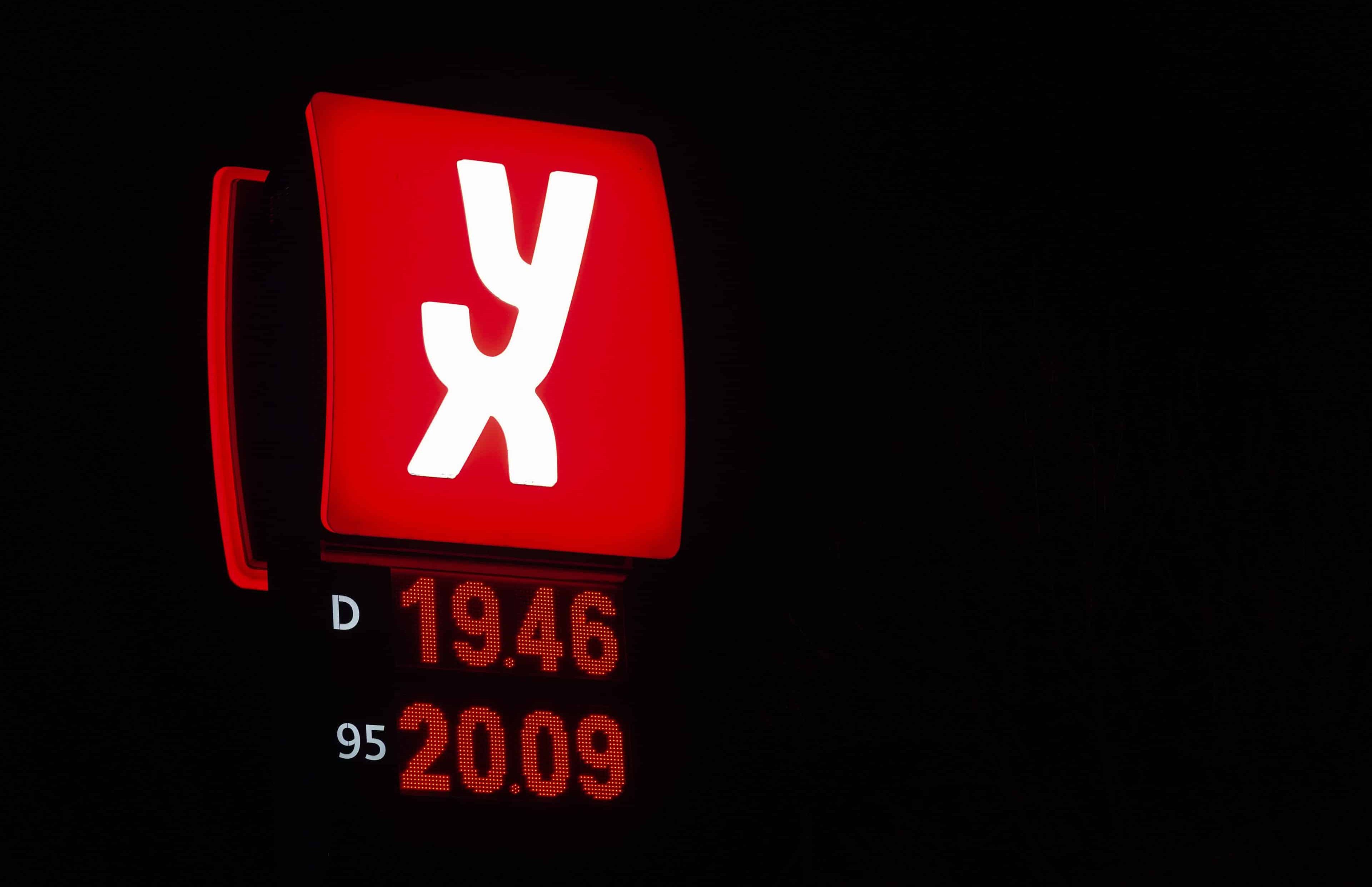 Scroll Yx YX vil slå seg sammen med konkurrent