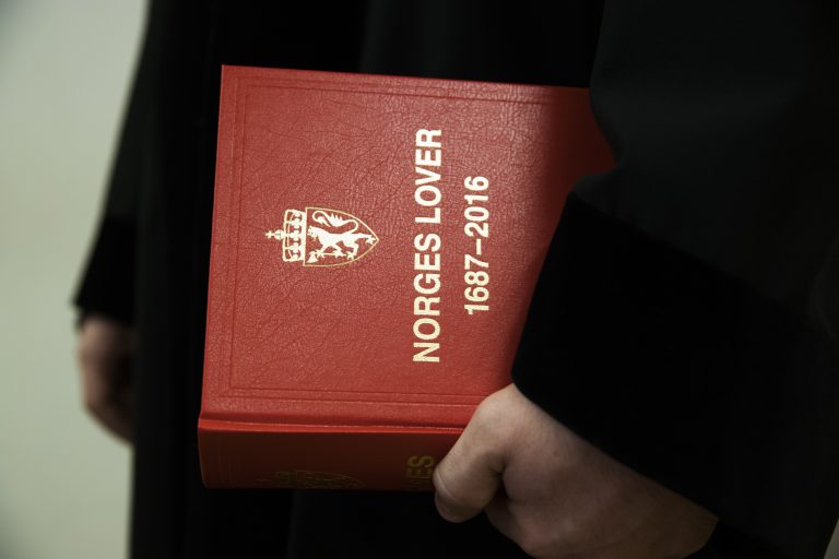 Vekter tiltalt etter overgrepshendelse på Oslo-utested – førte penis i kvinnens munn