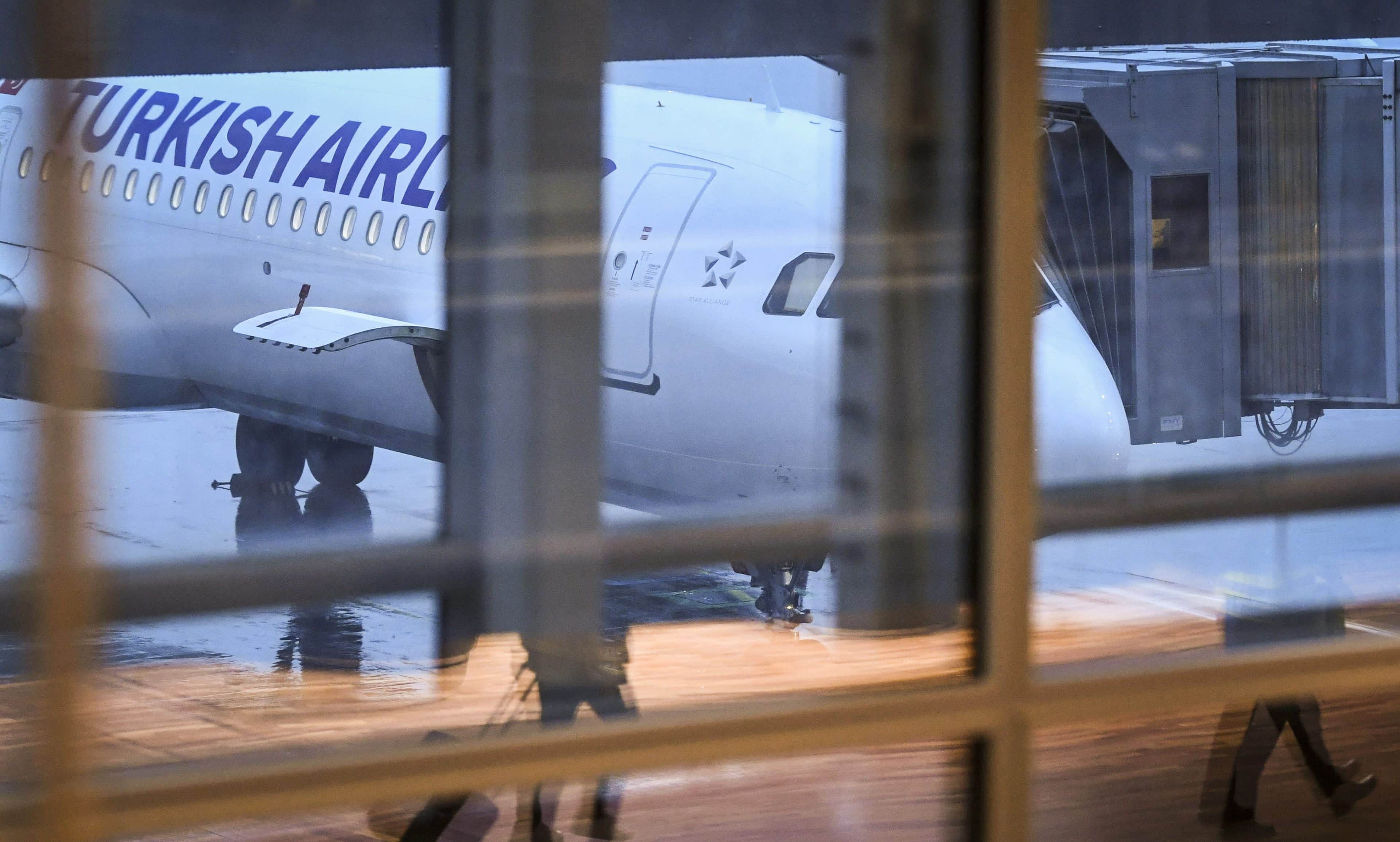 Mann pågrepet etter å ha sett på overgrepsmateriale på flyet