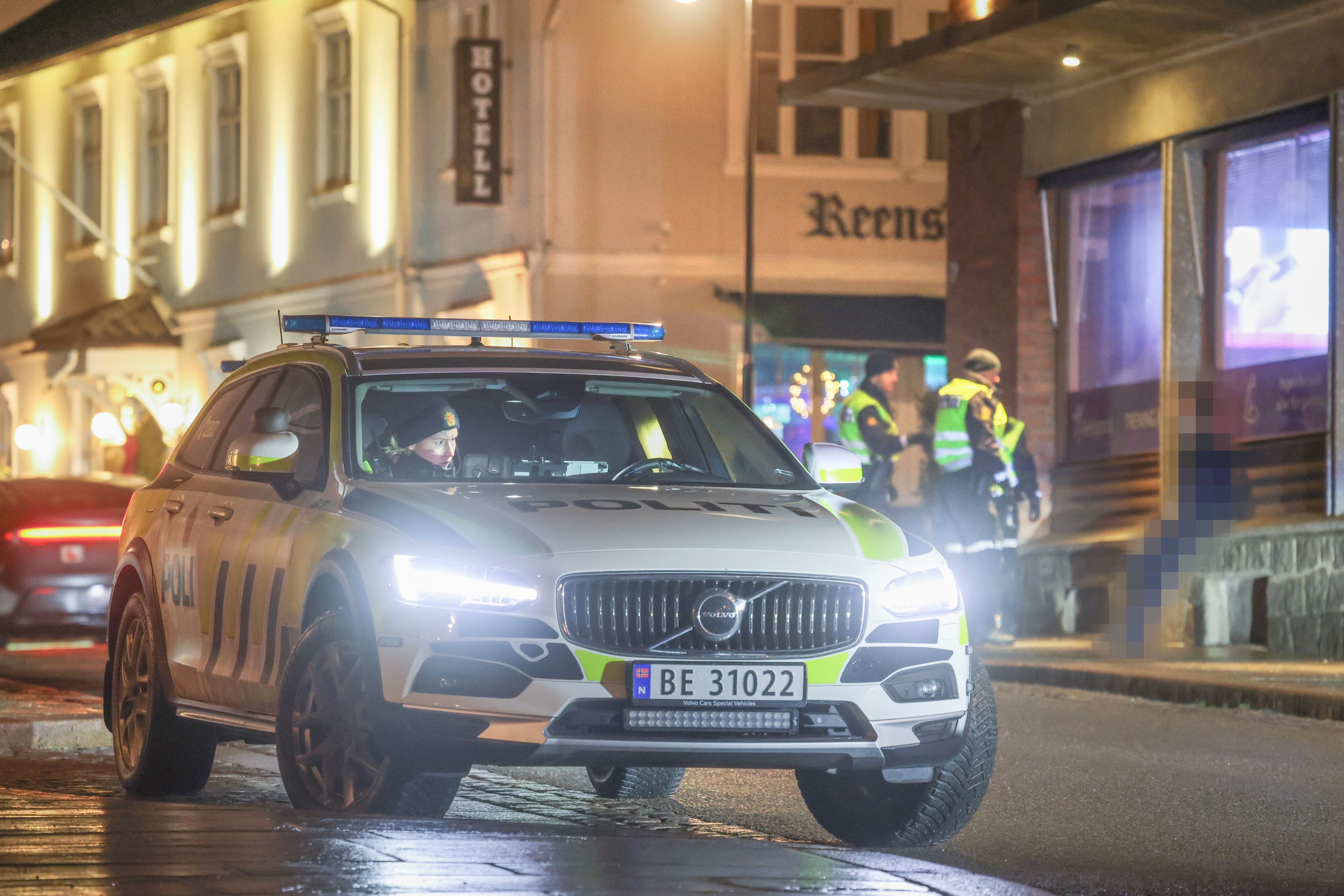 Politiet angrepet av ungdomsgjenger