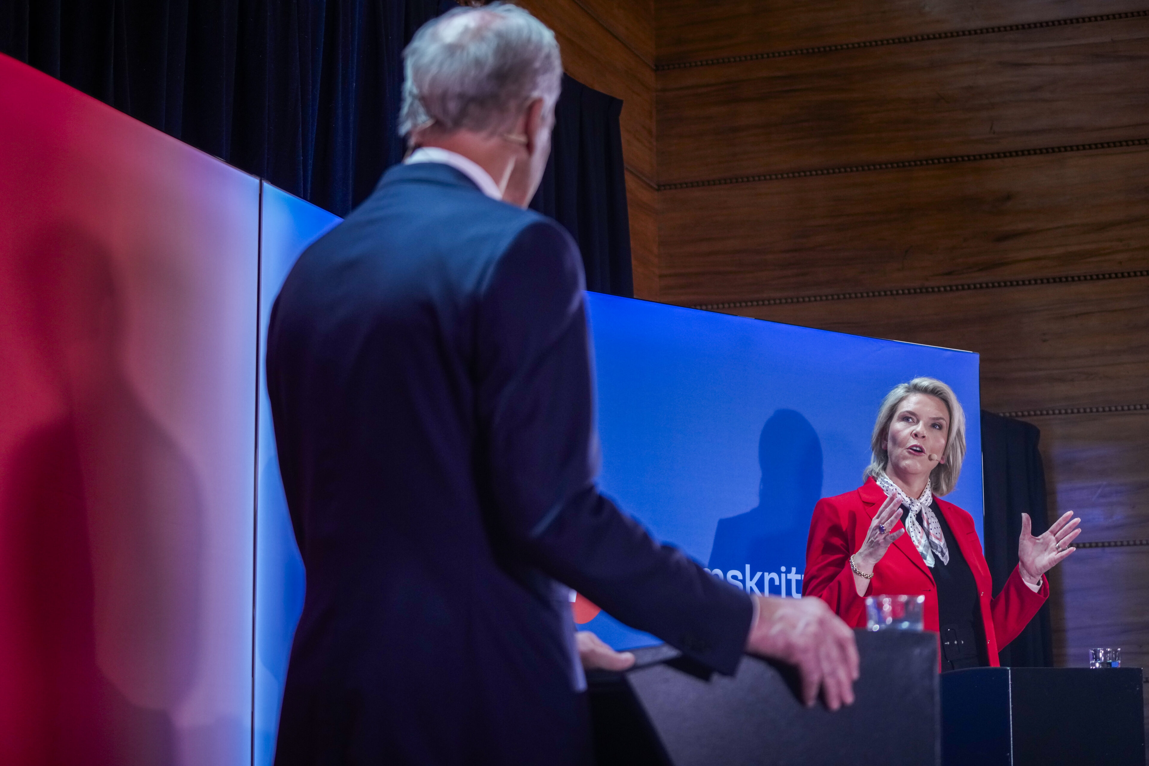 Kraftig økning i netthets mot norske politikere: Støre og Listhaug like utsatt