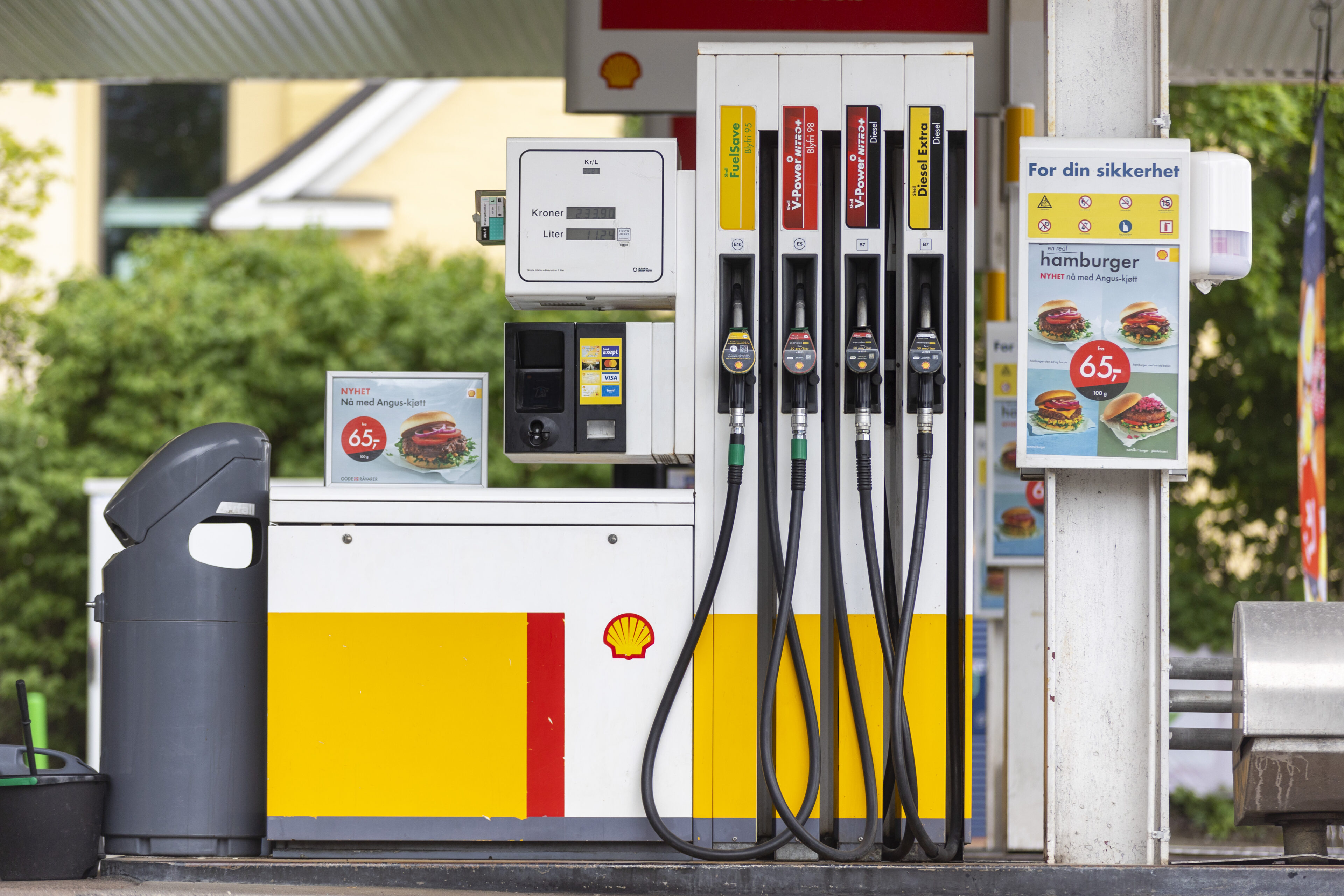 Ekspertens råd til bilistene: Fyll tanken nå!